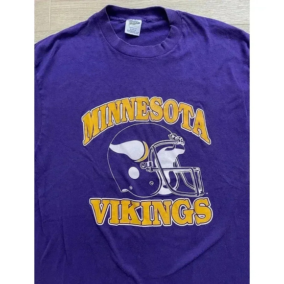 Vintage 80s Minnesota Vikings Single Stitch T-Shirt Trench Made in USA Men's S - Picture 3 of 13